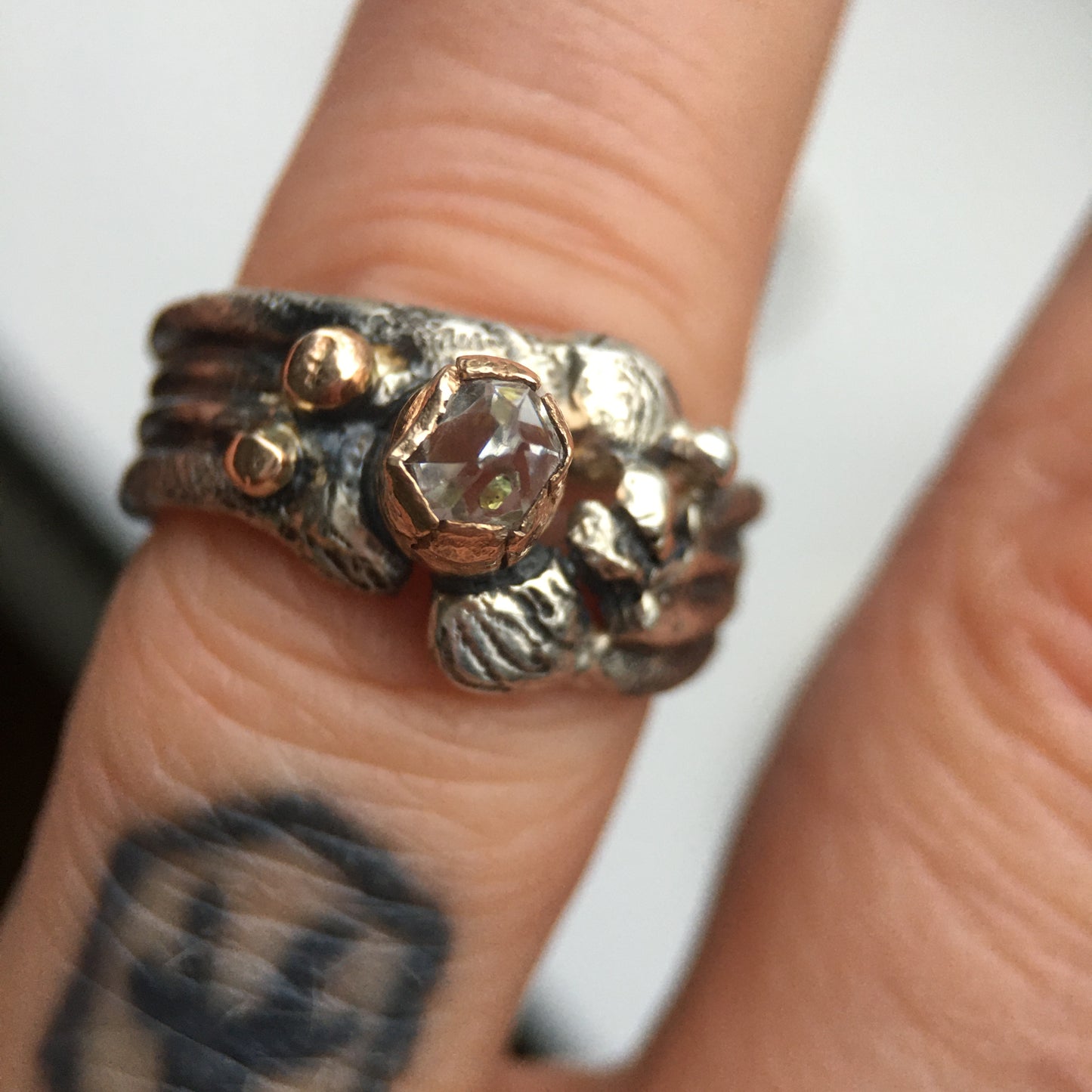 Hocus Pocus Diamond included Quartz Ring II