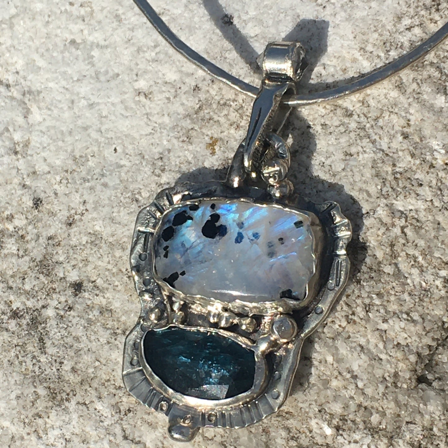 Totem Lagoon Pendant
